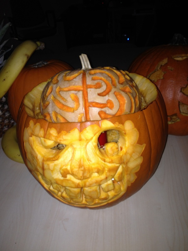 Powell River Pumpkin Fest Winner “More Brains” | Powell River Brain ...